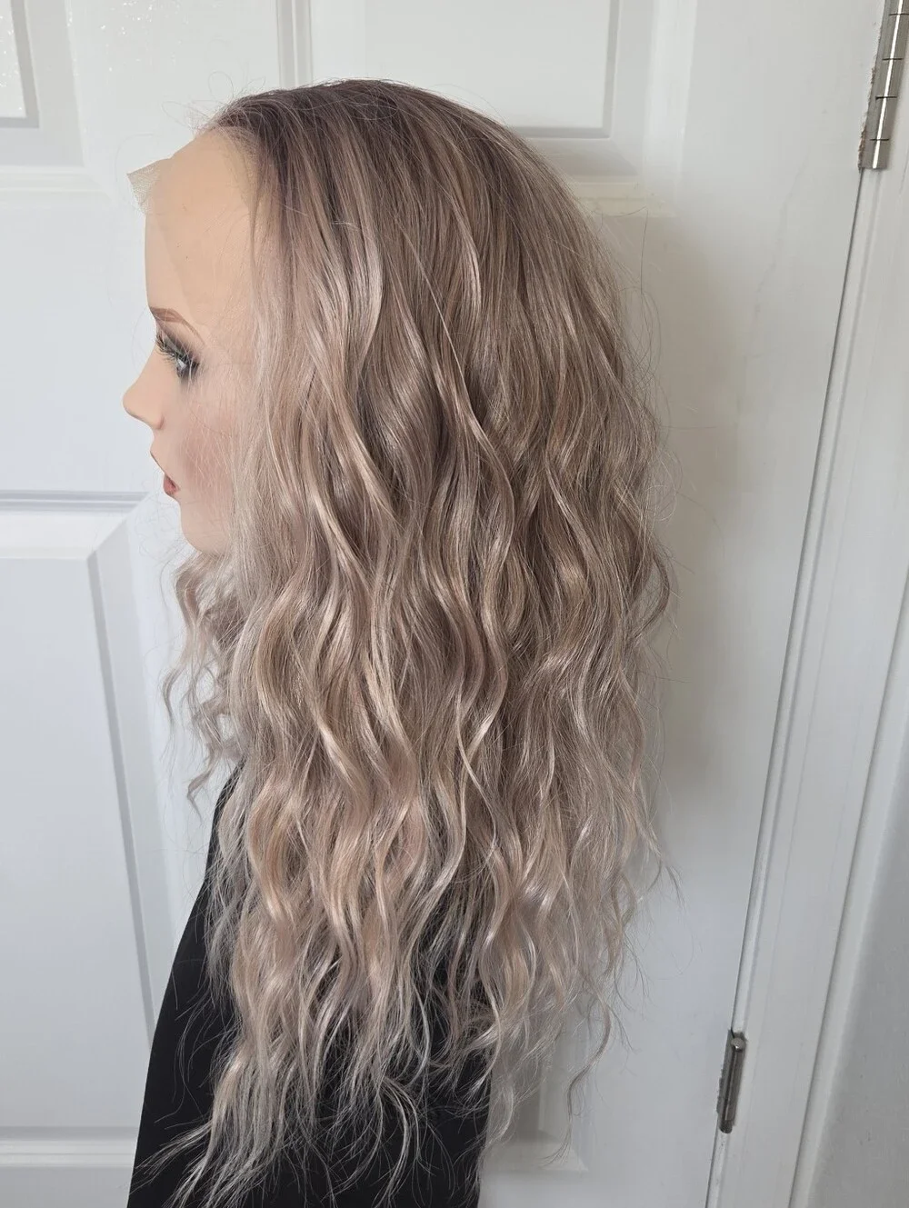 Aisom-Marissa-Apricrown-Standard